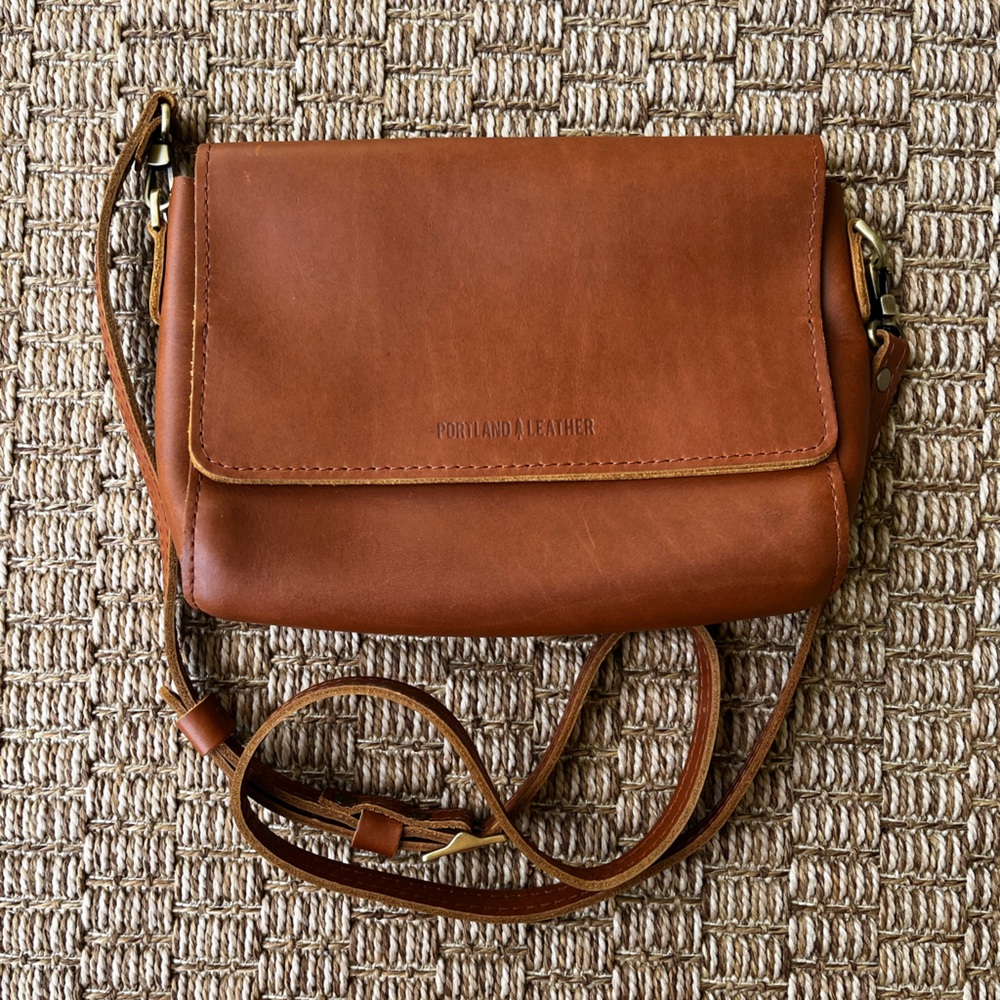 Portland Leather Tan Shoulder Bag- Honey
